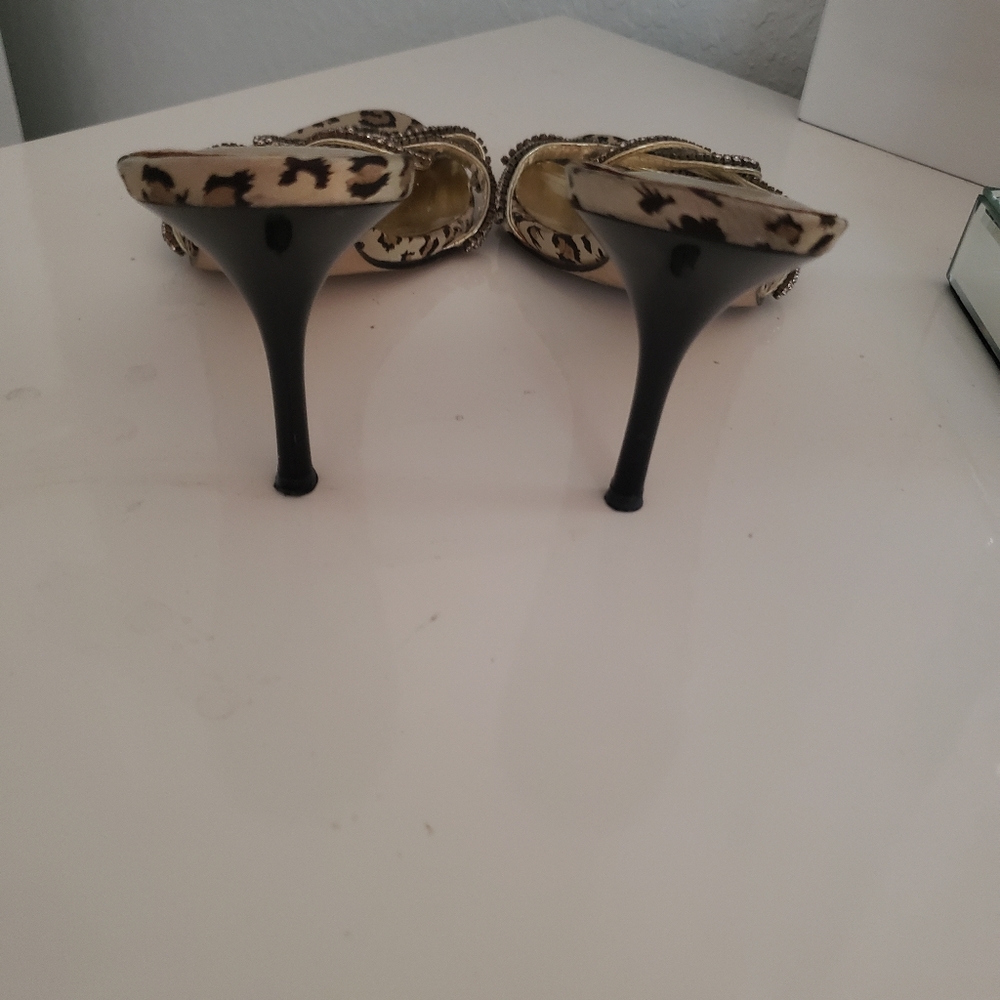 🌟Doll House Slip On Rhinestone Heels 🌟 - Picture 4 of 10